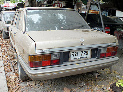 Vibhavadi Rangsit Road - Chatuchak - Bangkok - 16 December 2012 - 8:04